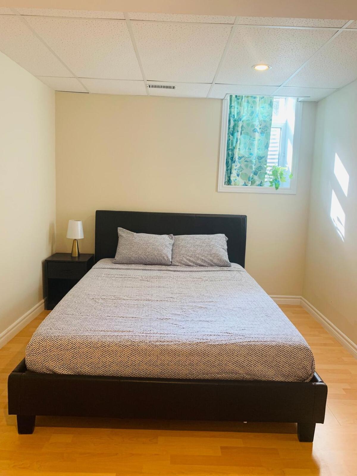 Finished 2 Bedroom Apartment In An Upscale Area Of Ajax Dış mekan fotoğraf
