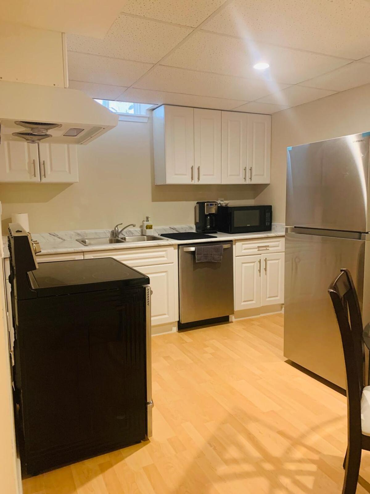 Finished 2 Bedroom Apartment In An Upscale Area Of Ajax Dış mekan fotoğraf